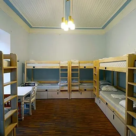 The Monks Bunk & Bar Albergue *