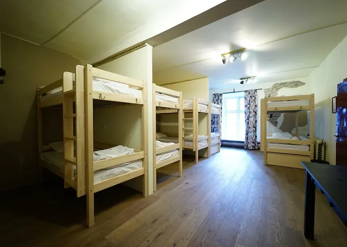 Hostal The Monks Bunk & Bar